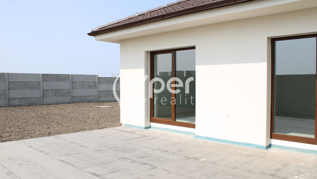 Nadštandardný nový štvorizbový RD s garážou