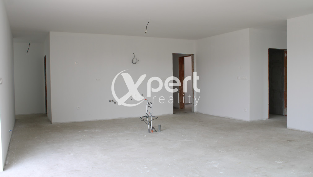 Nadštandardný nový štvorizbový RD s garážou