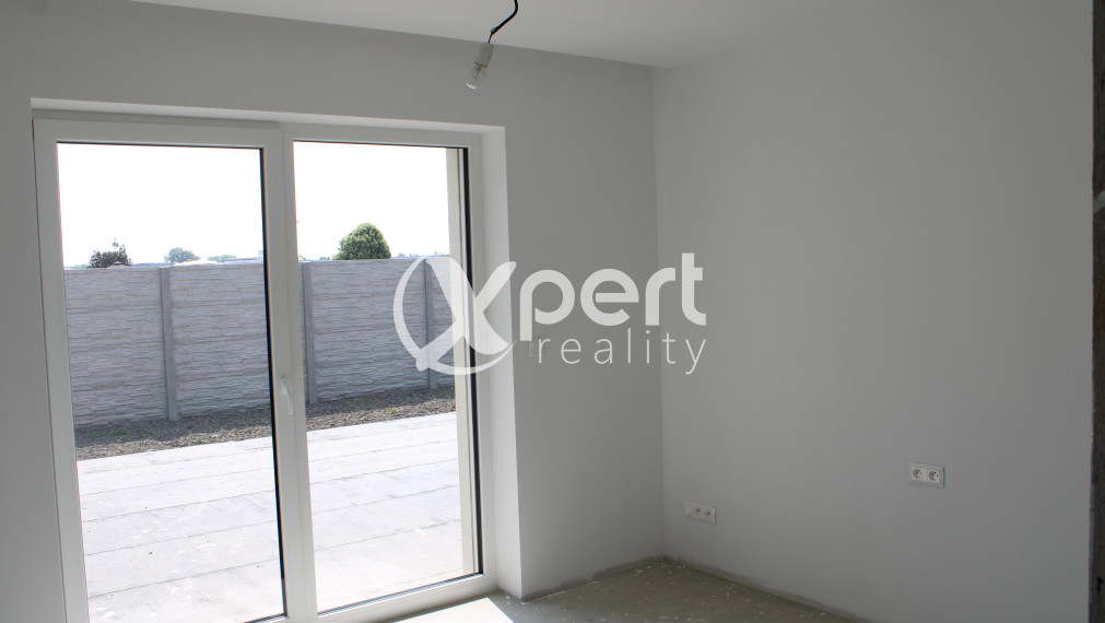 Nadštandardný nový štvorizbový RD s garážou