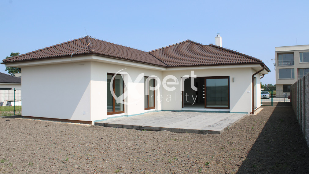 Nadštandardný nový štvorizbový RD s garážou