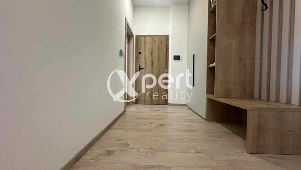 3 - Izbový byt na prenájom s parkovacím miestom