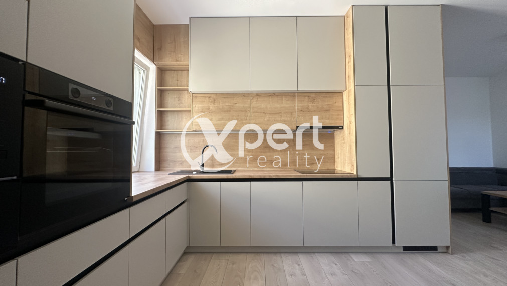 3 - Izbový byt na prenájom s parkovacím miestom