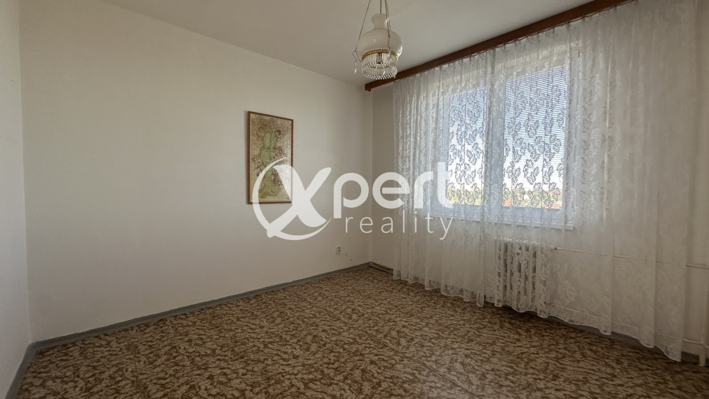 REZERVOVANÉ, 3-izbový byt s loggiou v Galante – Sever