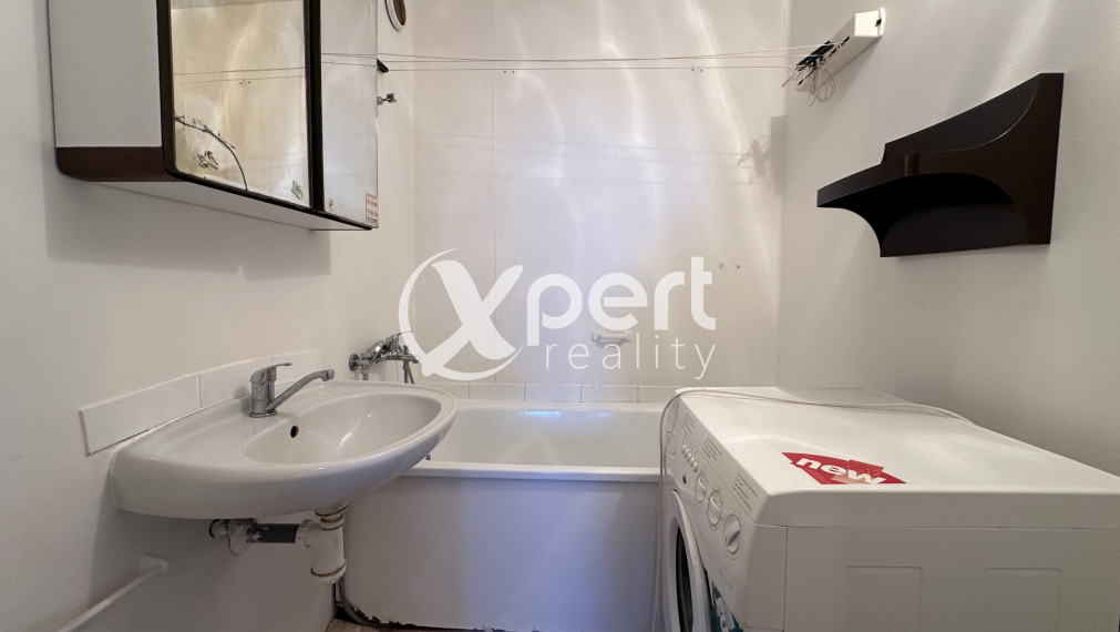 REZERVOVANÉ, 3-izbový byt s loggiou v Galante – Sever