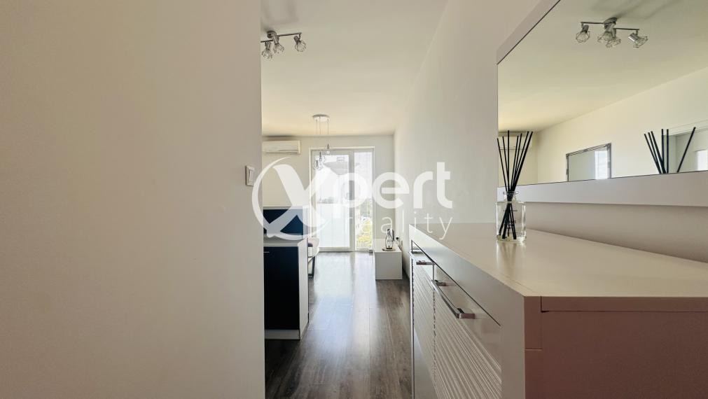 Na prenájom krásny, plne zariadený 2-izbový byt