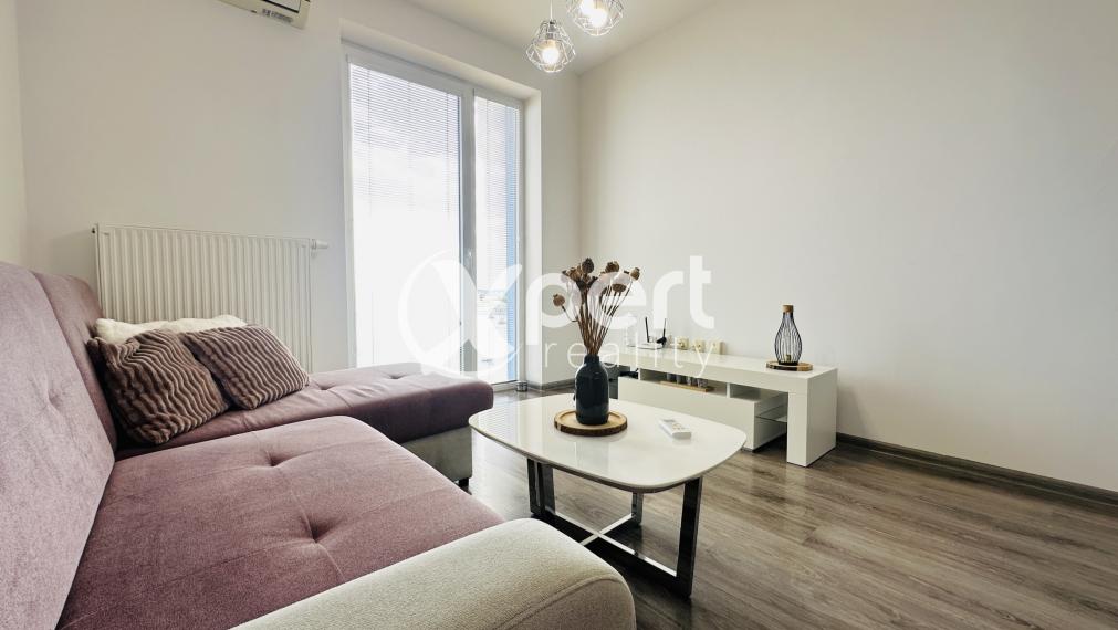 Na prenájom krásny, plne zariadený 2-izbový byt