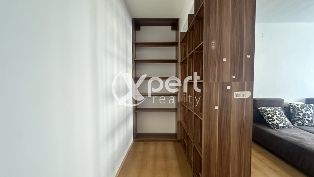 Ponúkame na prenájom krásny, plne zariadený 2-izbový byt.