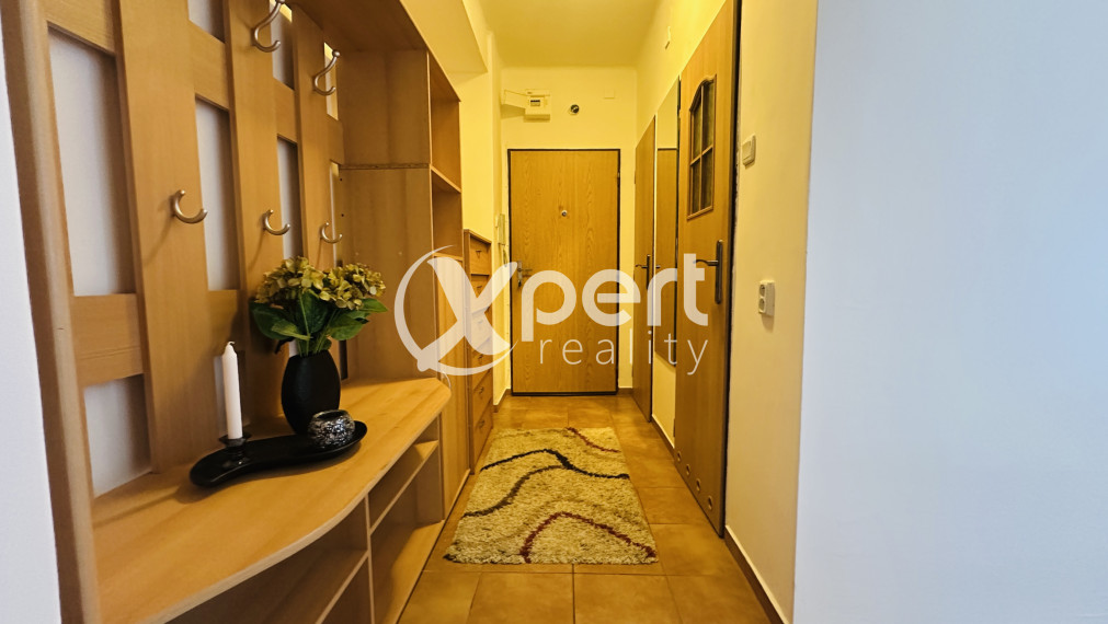 Ponúkame na prenájom krásny, plne zariadený 2-izbový byt.