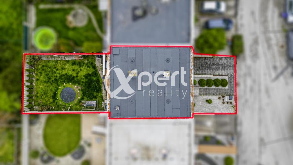 ZNÍŽENÁ CENA. Rodinný dom na predaj s garážou a  záhradou