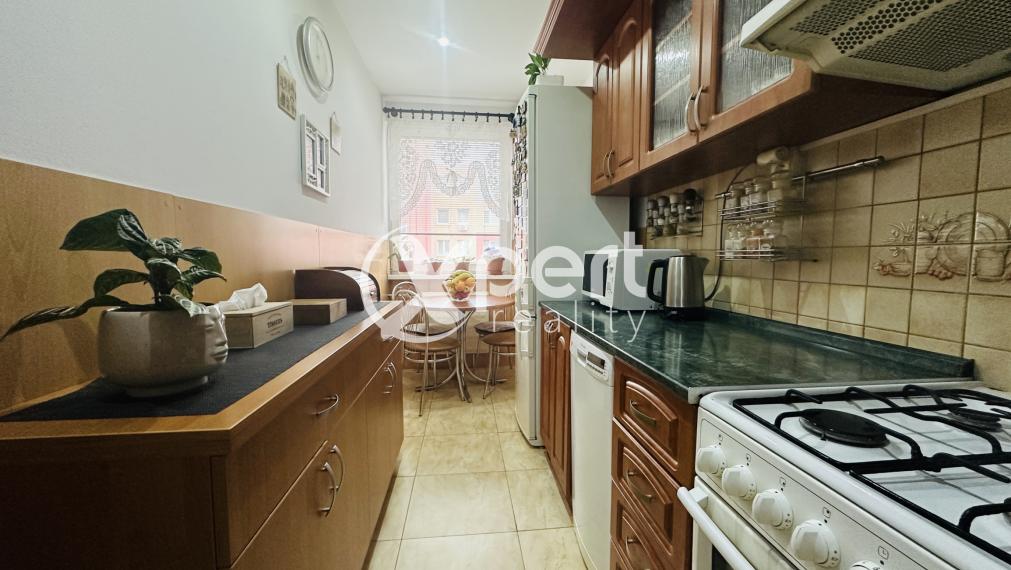 ZÍŽENÁ CENA. Na predaj  3-izbový byt s loggiou