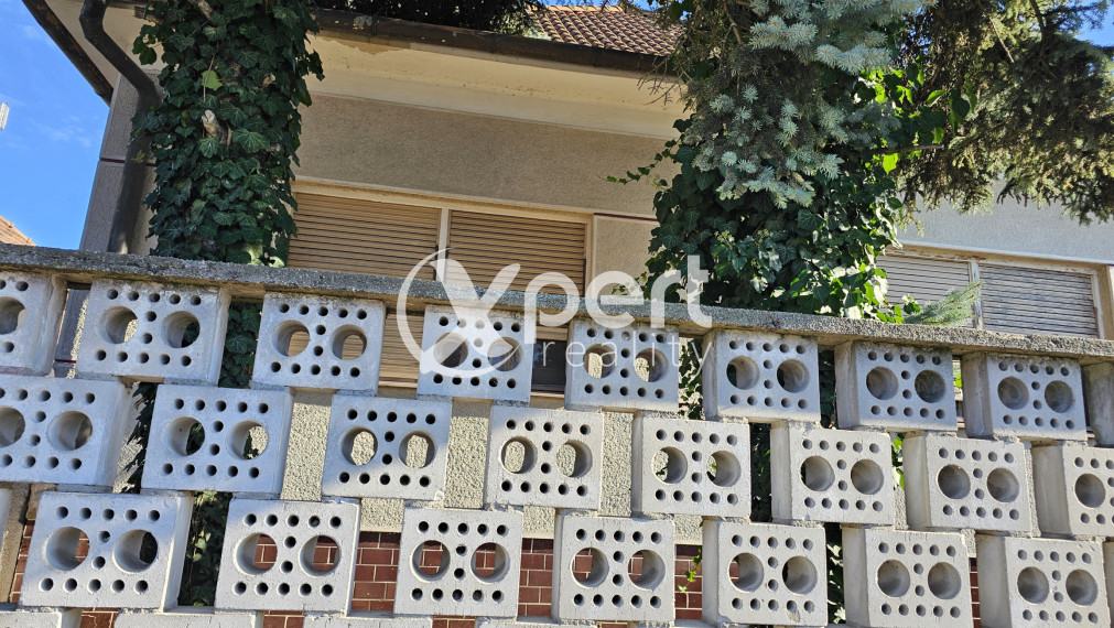 3-izb. RODINNÝ DOM S GARÁŽOU na 1211m2 POZEMKU