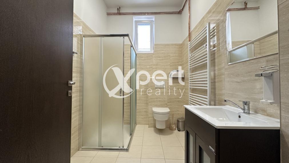 Prenájom polyfunkčnej budovy, kancelárie, obchodné priestory, služby