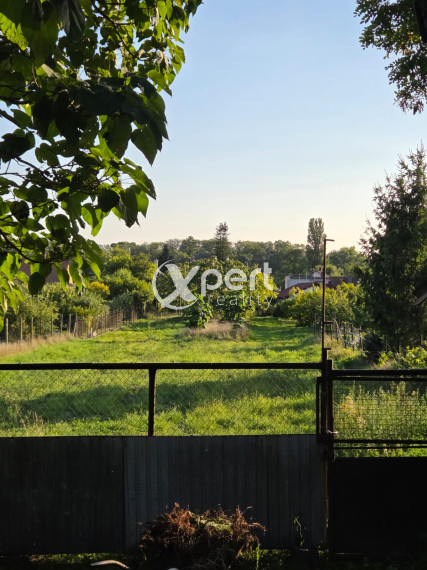 3-izbový podpivničený rodinný dom s garážou.