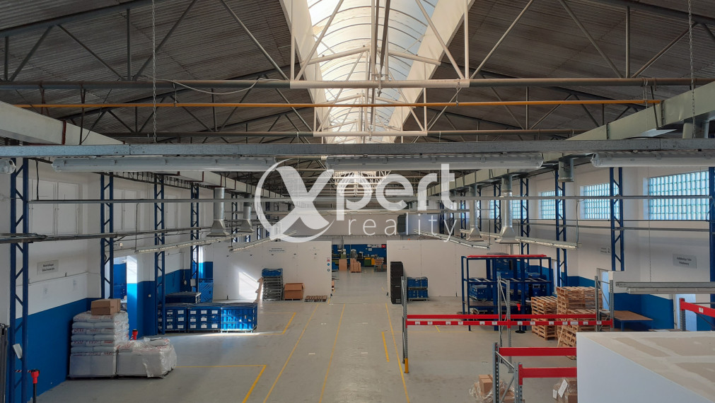 Predaj Exkluzívne priemyselný a výrobný areál v celku v Šamoríne na Seneckej ul., blízko R7