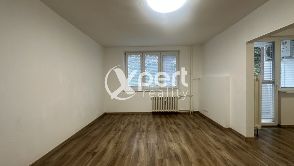 Na predaj 3 izbový byt s loggiou po kompletnej rekonštrukcii