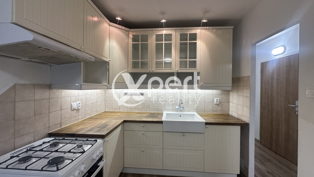 Na predaj 3 izbový byt s loggiou po kompletnej rekonštrukcii