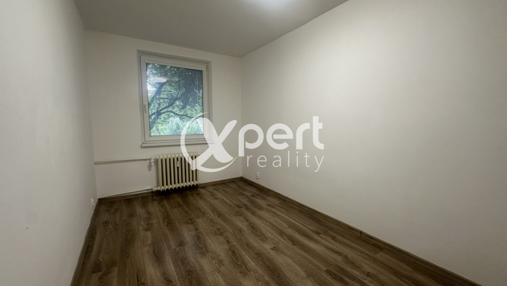 Na predaj 3 izbový byt s loggiou po kompletnej rekonštrukcii