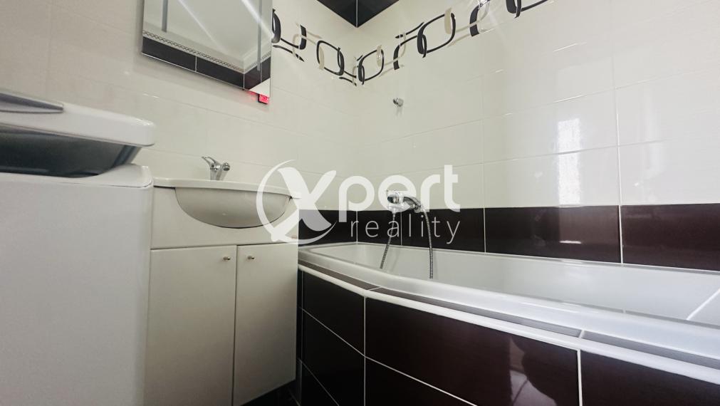 Slnečný 3 izbový byt v obľúbenej lokalite na predaj