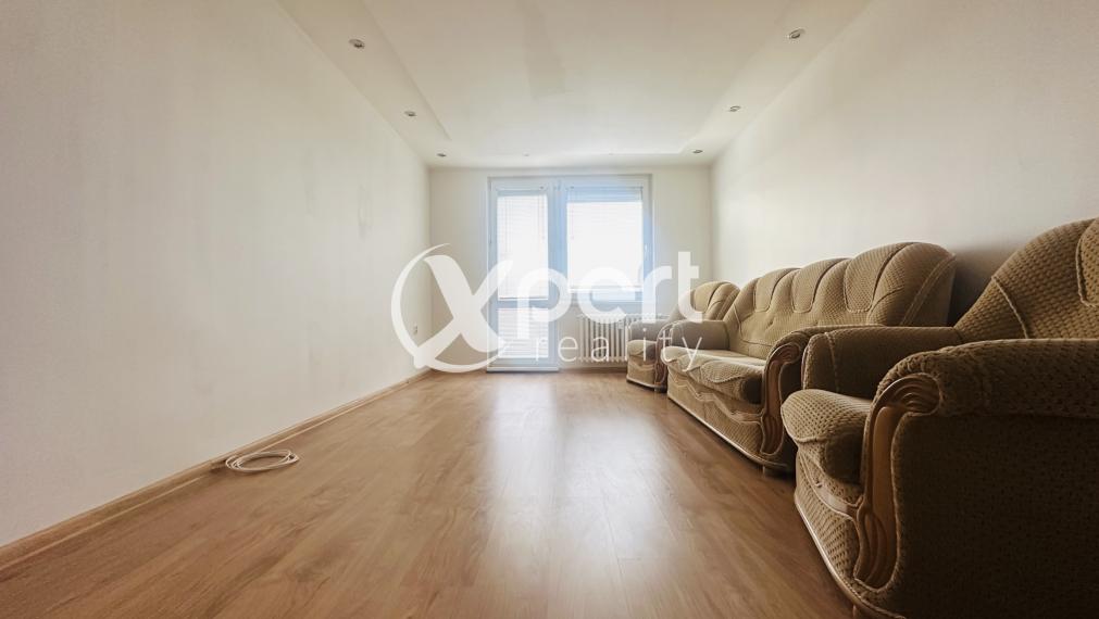 Slnečný 3 izbový byt v obľúbenej lokalite na predaj