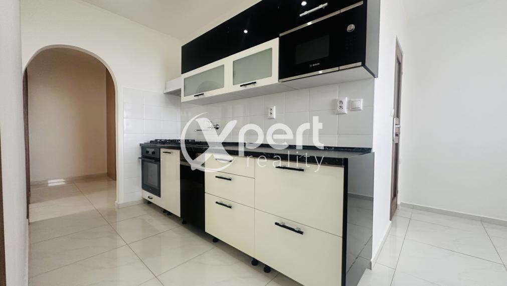 Slnečný 3 izbový byt v obľúbenej lokalite na predaj