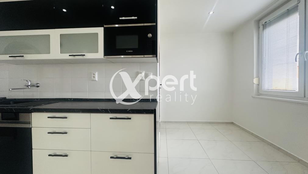 Slnečný 3 izbový byt v obľúbenej lokalite na predaj