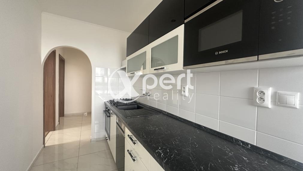 Slnečný 3 izbový byt v obľúbenej lokalite na predaj