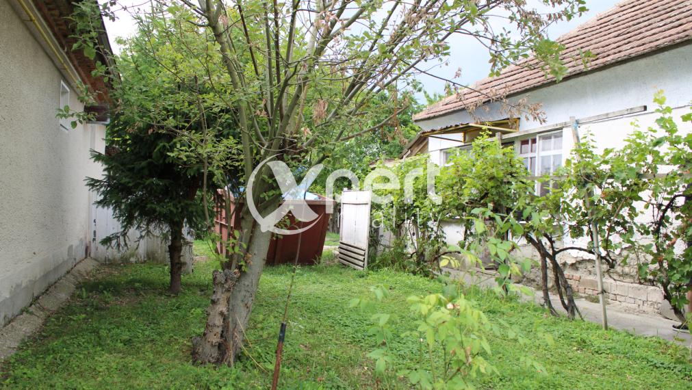 3 izbový DOM v hraničnej dedine Medveďov