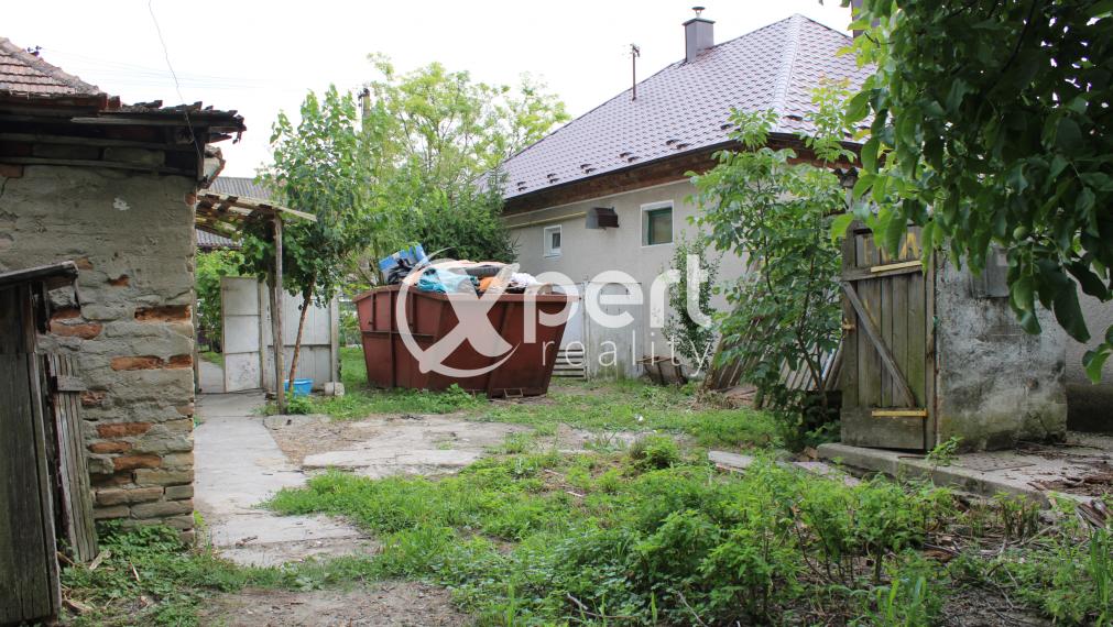 3 izbový DOM v hraničnej dedine Medveďov