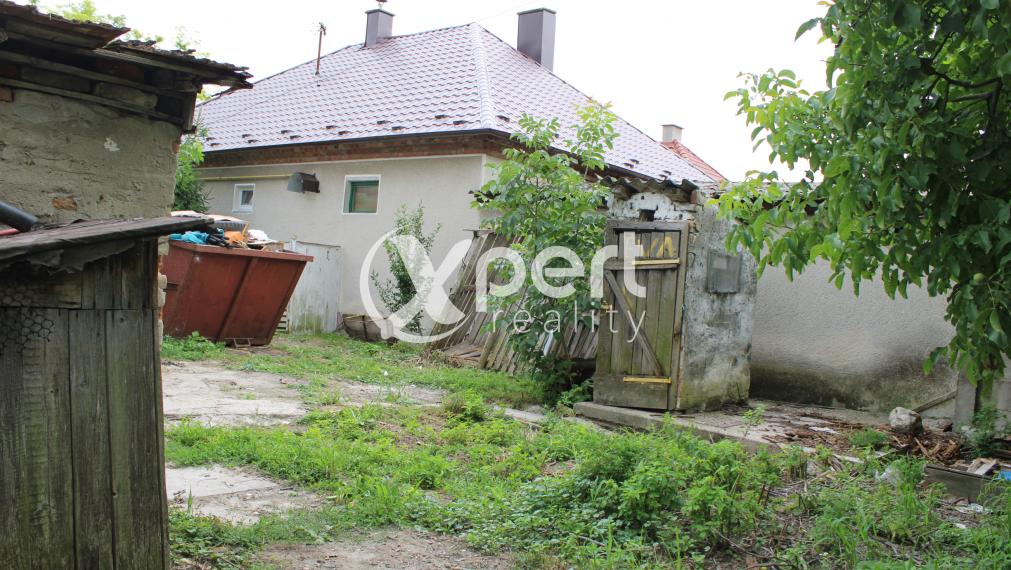 3 izbový DOM v hraničnej dedine Medveďov