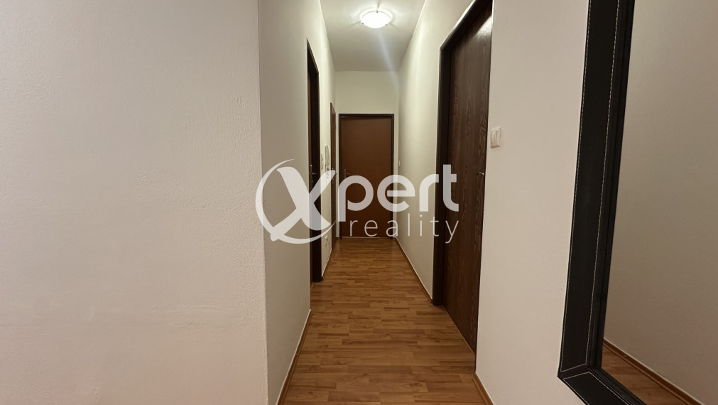 2-izbový byt na prenájom v centre Galanty s garážovým státím