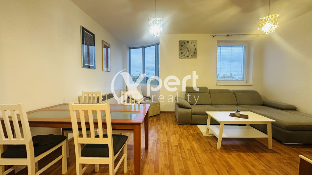 2-izbový byt na prenájom v centre Galanty s garážovým státím