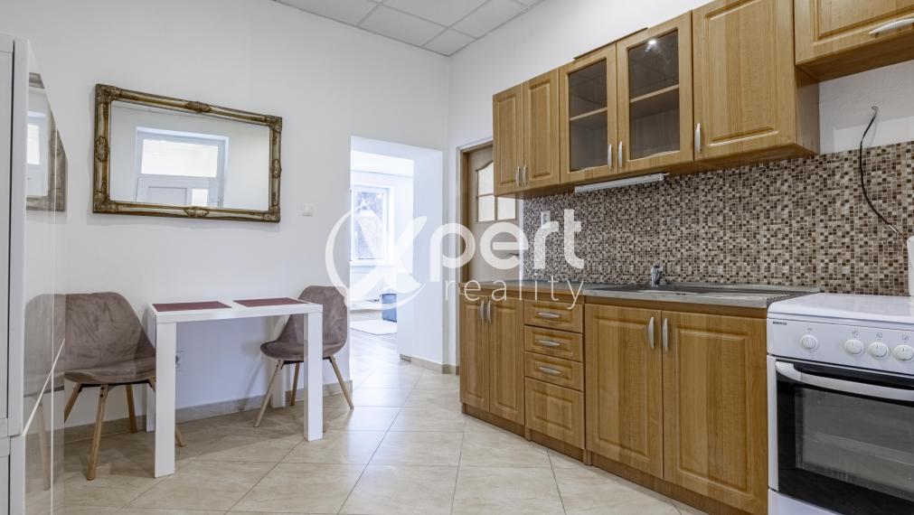 Rodinný dom s multifunkčným využitím v  centre Galanty