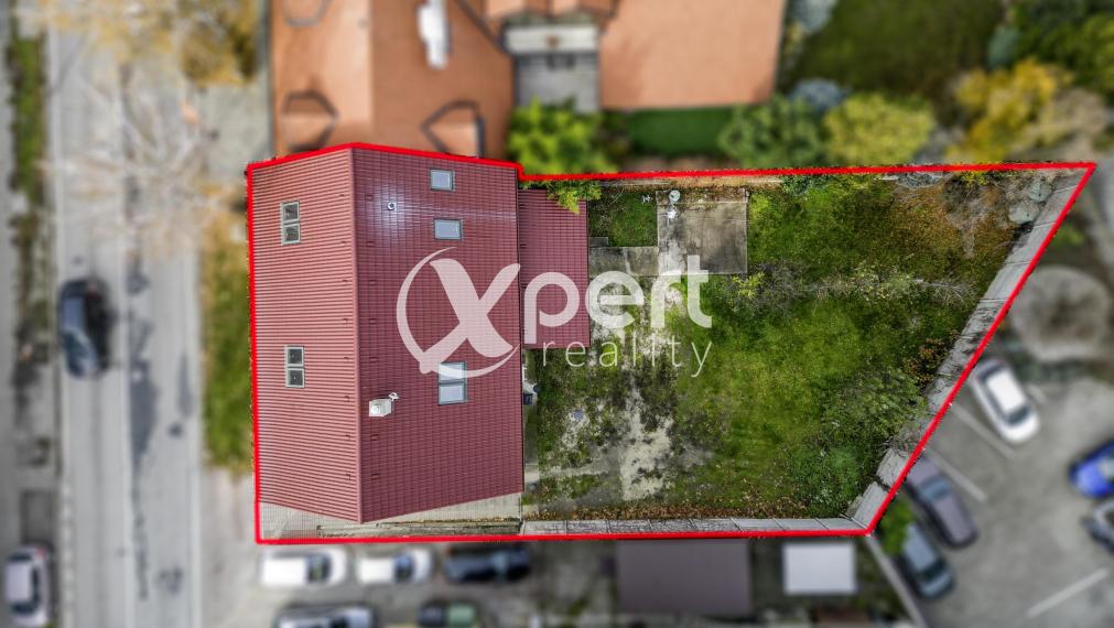 Rodinný dom s multifunkčným využitím v  centre Galanty