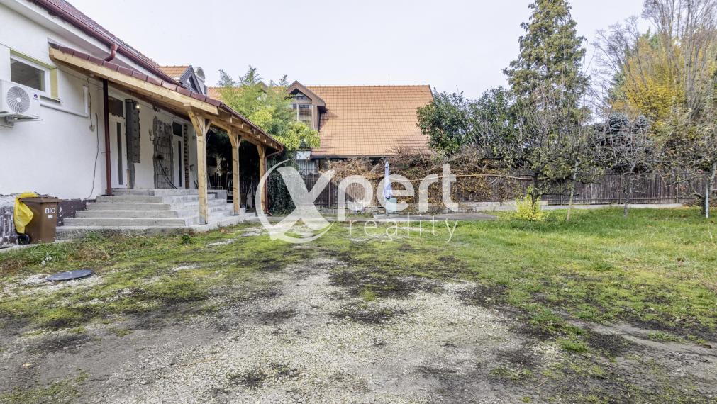 Rodinný dom s multifunkčným využitím v  centre Galanty