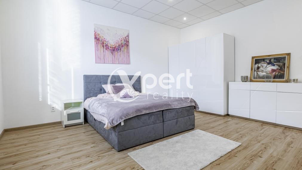 Rodinný dom s multifunkčným využitím v  centre Galanty