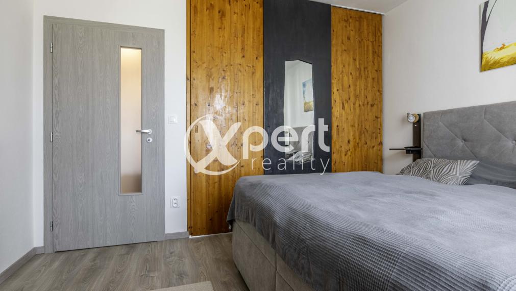 Slnečný 3 izbový byt v obľúbenej lokalite na predaj