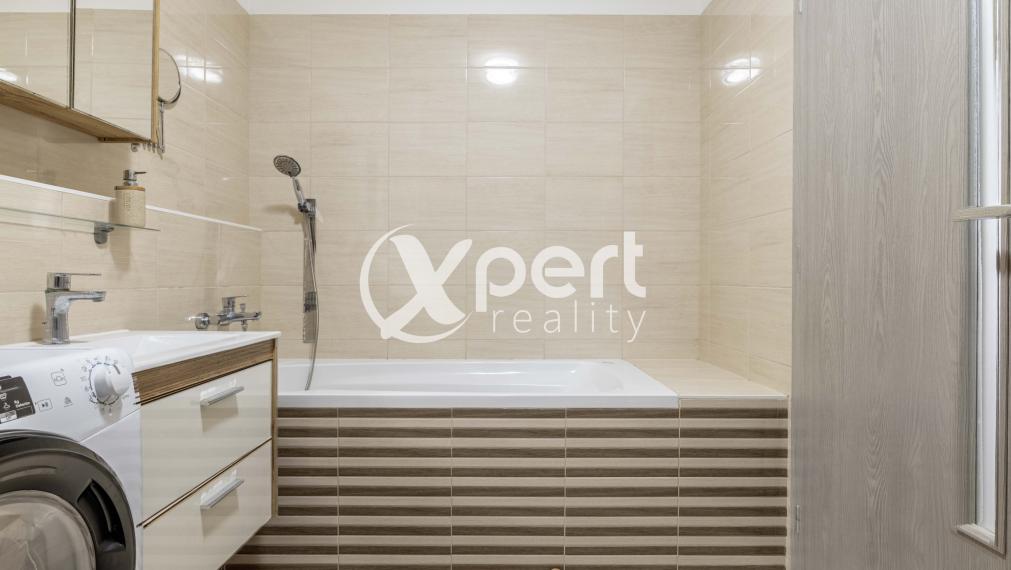 Slnečný 3 izbový byt v obľúbenej lokalite na predaj