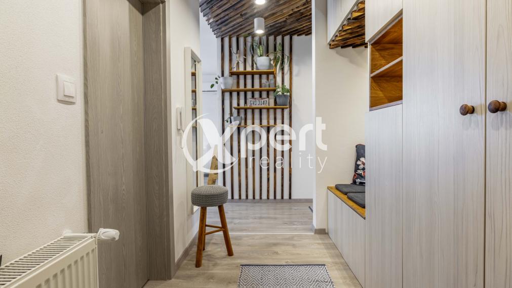 Slnečný 3 izbový byt v obľúbenej lokalite na predaj