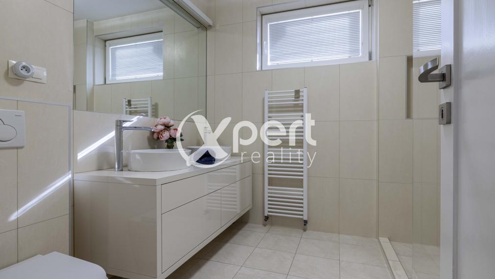 MODERNÝ DIZAJN A VEĽKOLEPÝ PRIESTOR