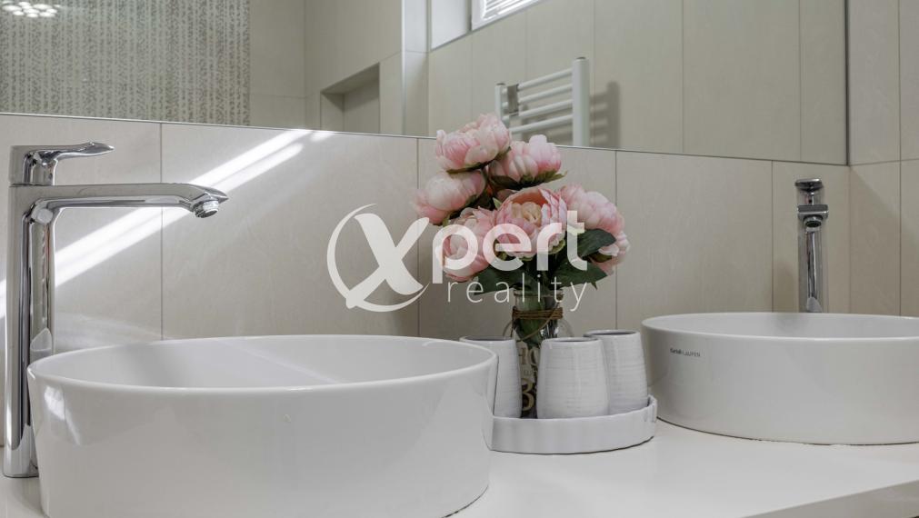 MODERNÝ DIZAJN A VEĽKOLEPÝ PRIESTOR