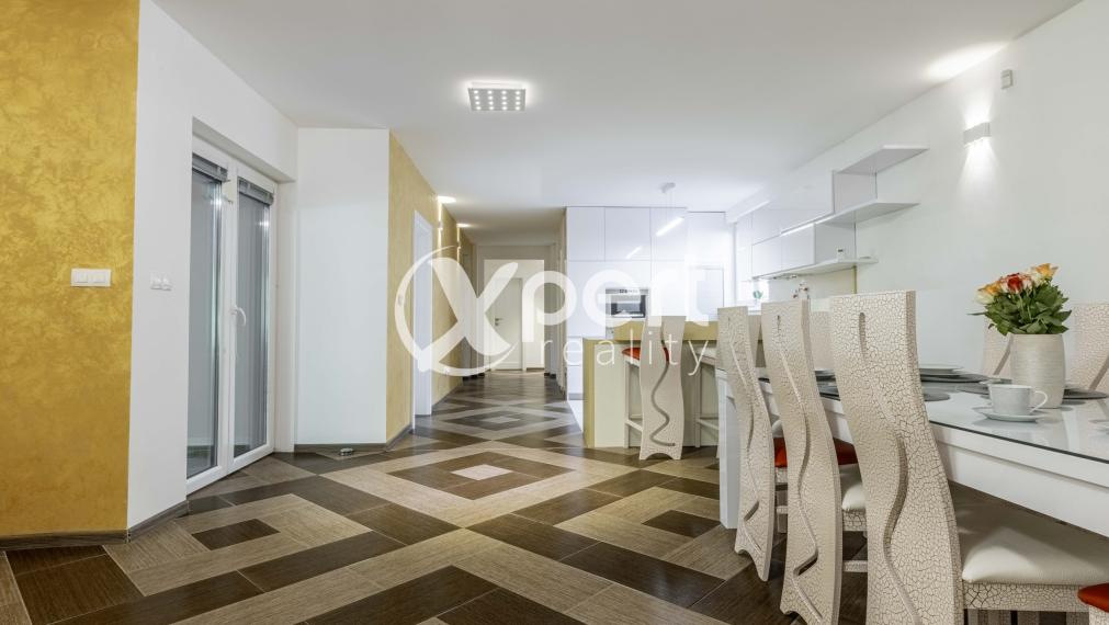 MODERNÝ DIZAJN A VEĽKOLEPÝ PRIESTOR