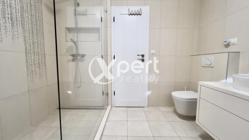 MODERNÝ DIZAJN A VEĽKOLEPÝ PRIESTOR