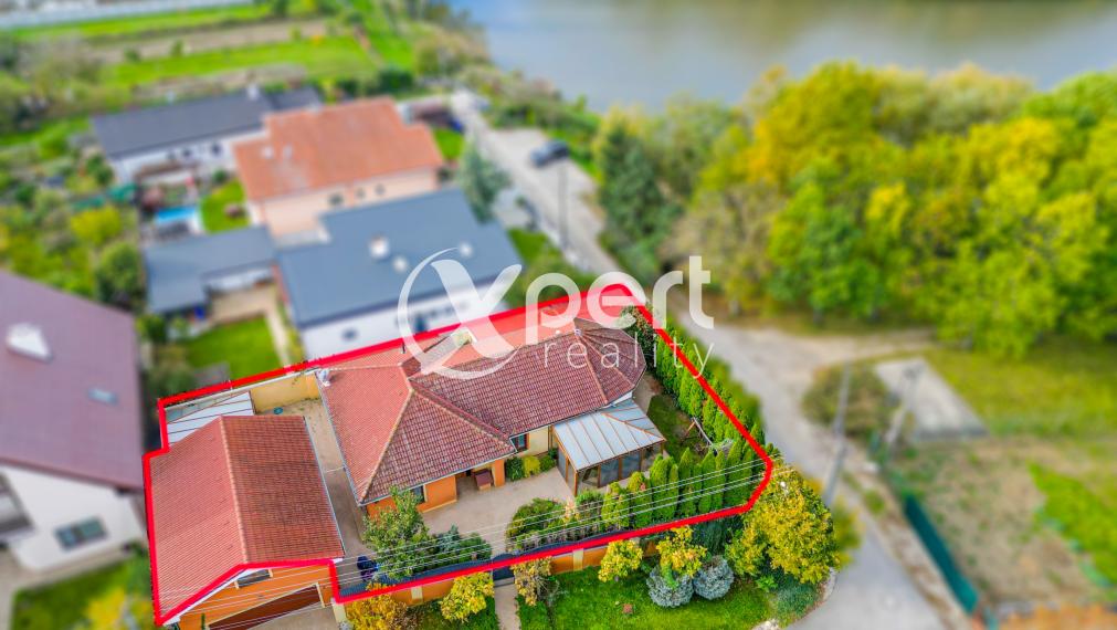 MODERNÝ DIZAJN A VEĽKOLEPÝ PRIESTOR