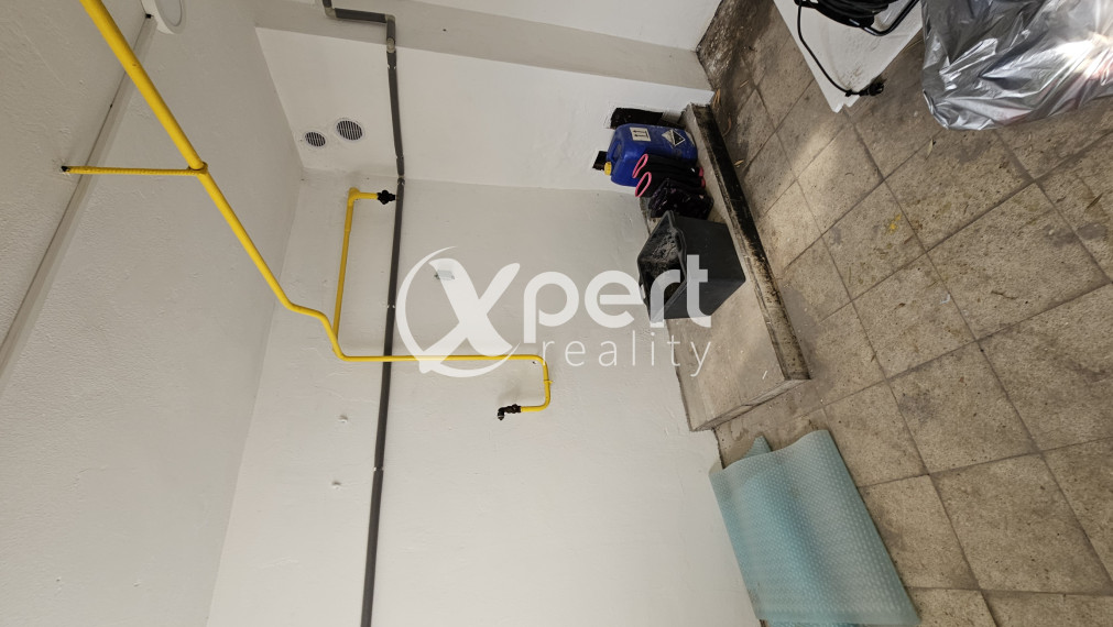 Viacúčelový celopodpivničený, poschodový bytový dom