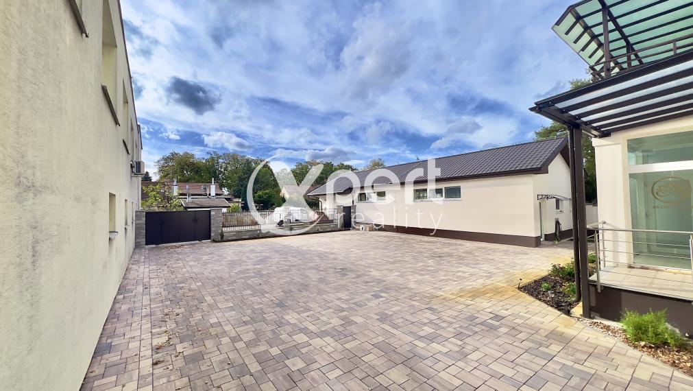 Na prenájom polyfunkčná budova, kancelárie, obchodné priestory a služby