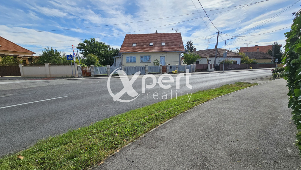 Viacúčelový celopodpivničený, poschodový bytový dom aj na investíciu