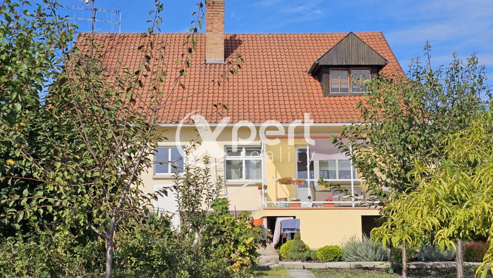 Viacúčelový celopodpivničený, poschodový bytový dom aj na investíciu