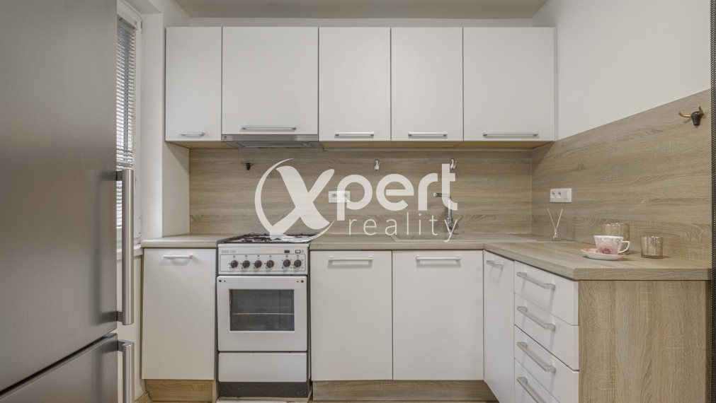 REZERVOVNÉ. 3 IZBOVÝ BYT NA PREDAJ AJ SO ZARIADENÍM