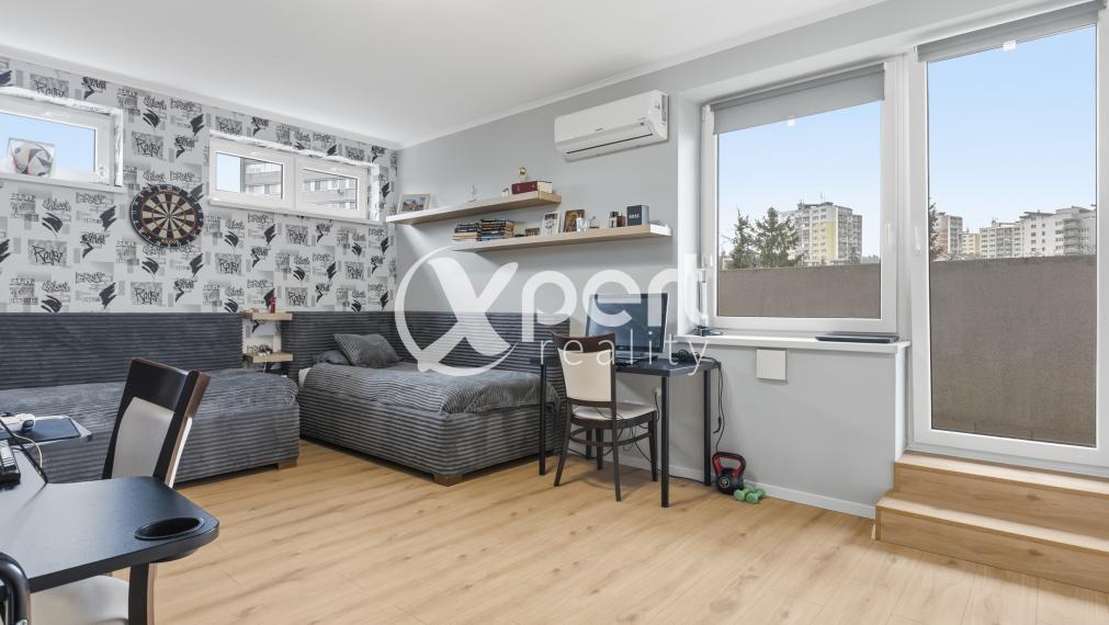 „Hľadáte bývanie, kde niet priestoru pre kompromisy?“ 4-izbový penthouse na najvyššom poschodí s terasami, krbom a absolútnym súkromím na Kramároch.