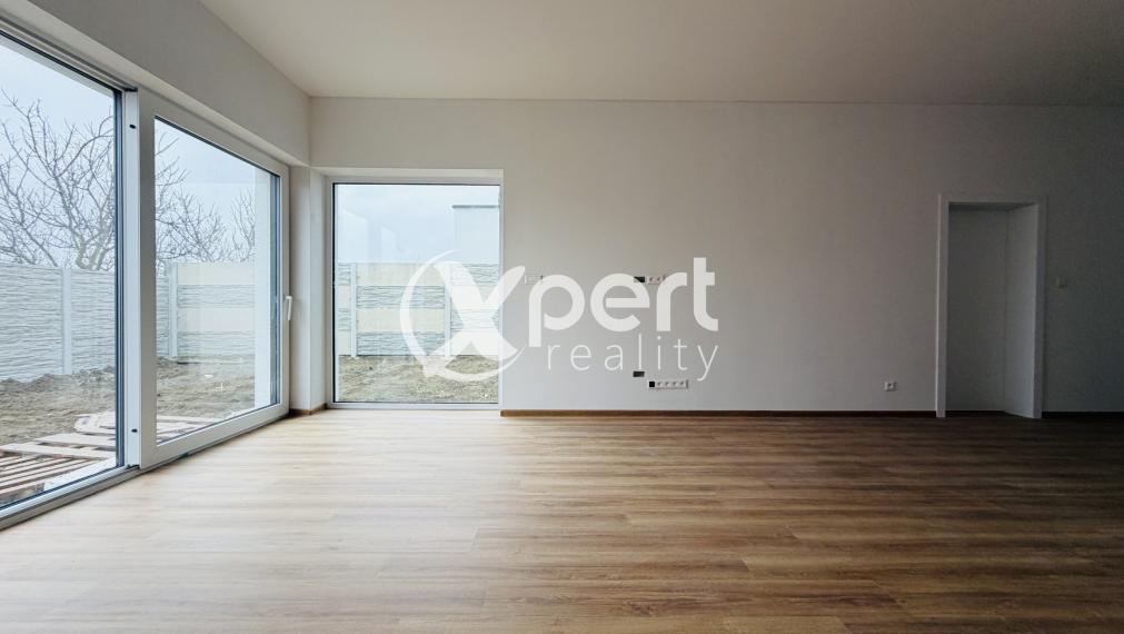 4-IZBOVÝ RODINNÝ DOM NA PREDAJ V NOVEJ LOKALITE - TOPOĽNICA